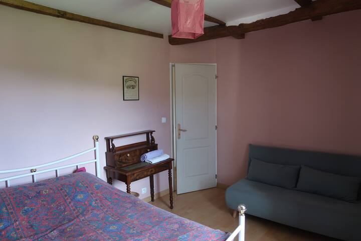 Chambre 4 : Un Grand lit