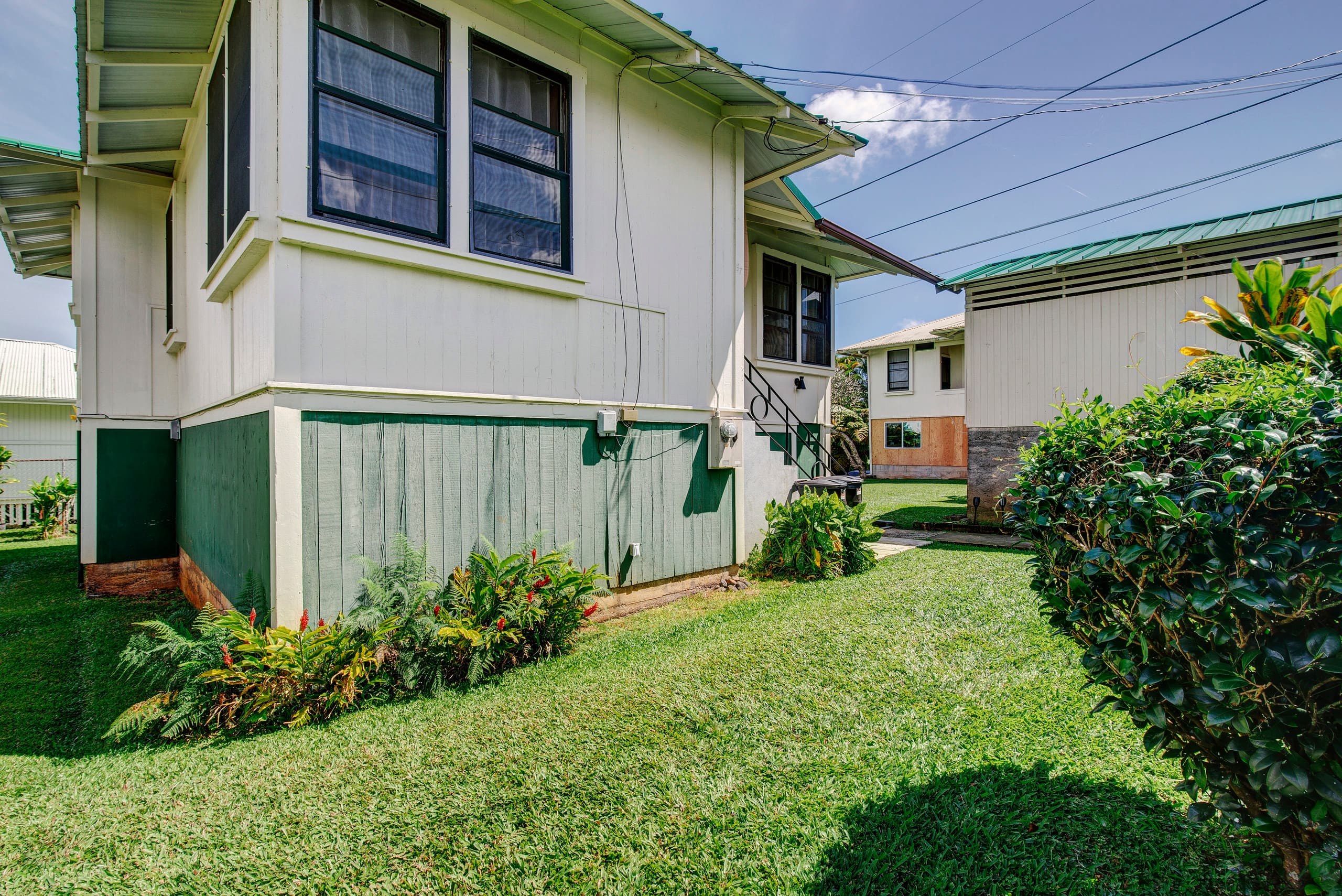 Home in Hilo · ★4.95 · 3 bedrooms · 3 beds · 1 private bath - Image 20