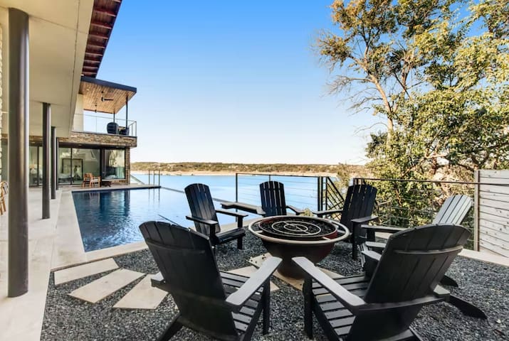 Lake Travis Waterfront Home+Dock