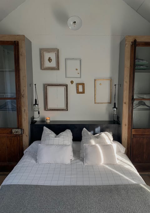 Top Airbnb: Small Chalet /Spa/Air Conditioning Motorcycle Parking in Albertville