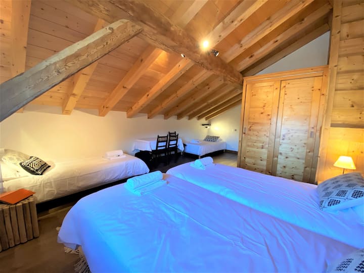 Семейна стая