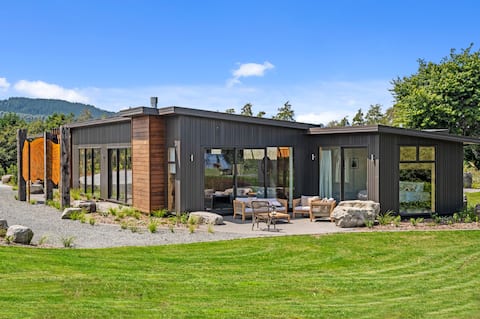 Toka Ridge Lake view Lux Villa 3bd2bth w/ CedarSpa