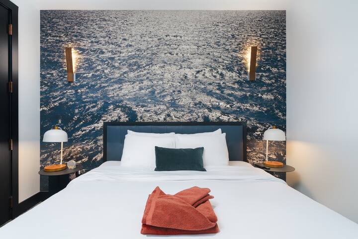 Walkable Denver Flat + Rooftop Patio | Tennyson St gallery image 4