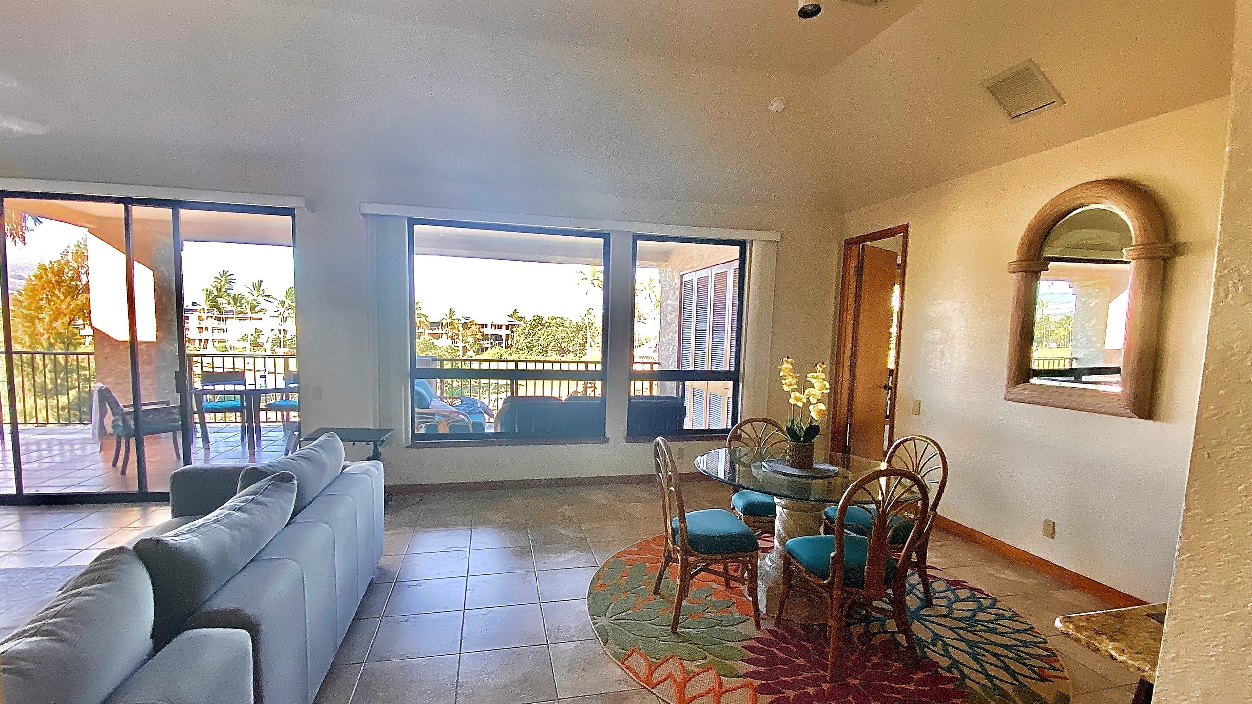 Large 2/2 penthouse with great views in Waikoloa - Photo 2