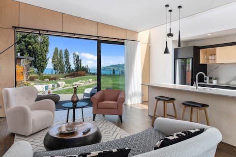 Top performing Airbnb: Toka Ridge Lake View Lux Villa 1bd w/ Cedar Spa in Rotorua District North