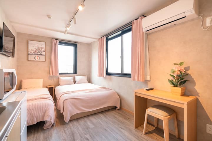 New Designed Apartment 301, Shin-Okubo Sta (3)min