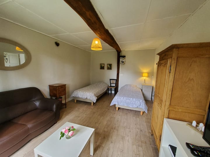 Всекидневна/нощна зона