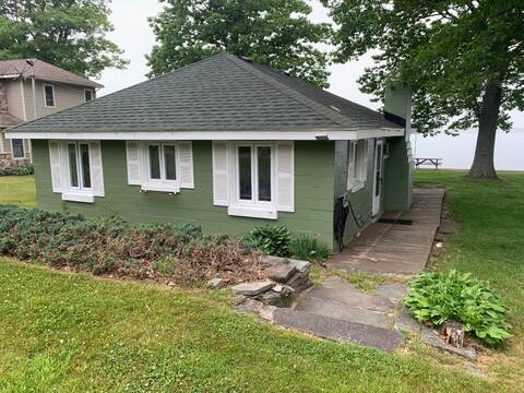 Lake Ontario Sunset Bay Waterfront Cottage Oswego