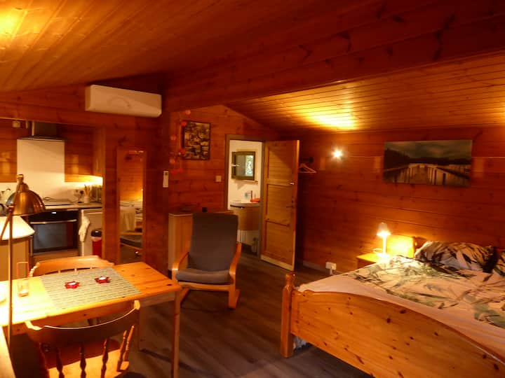 Piilopirtti - A Traditional Finnish Log Cabin - Dorset