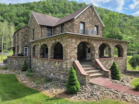 English Center Manor