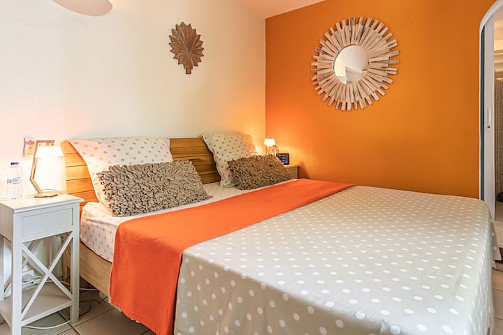 wOOD Y SALA DE LA NATURALEZA