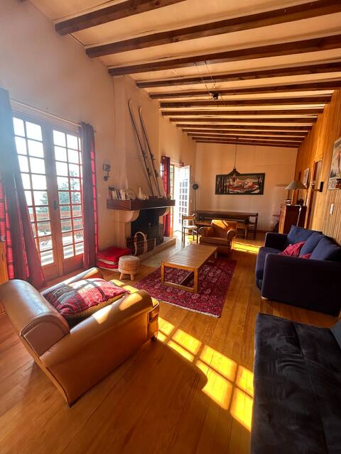 Chalet with exceptional views by the slopes