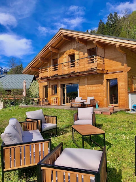 Chalet de la forêt, near the village, 8-10 pers