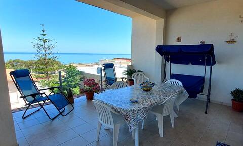 Delilaha's house.... 300 meters from the sea