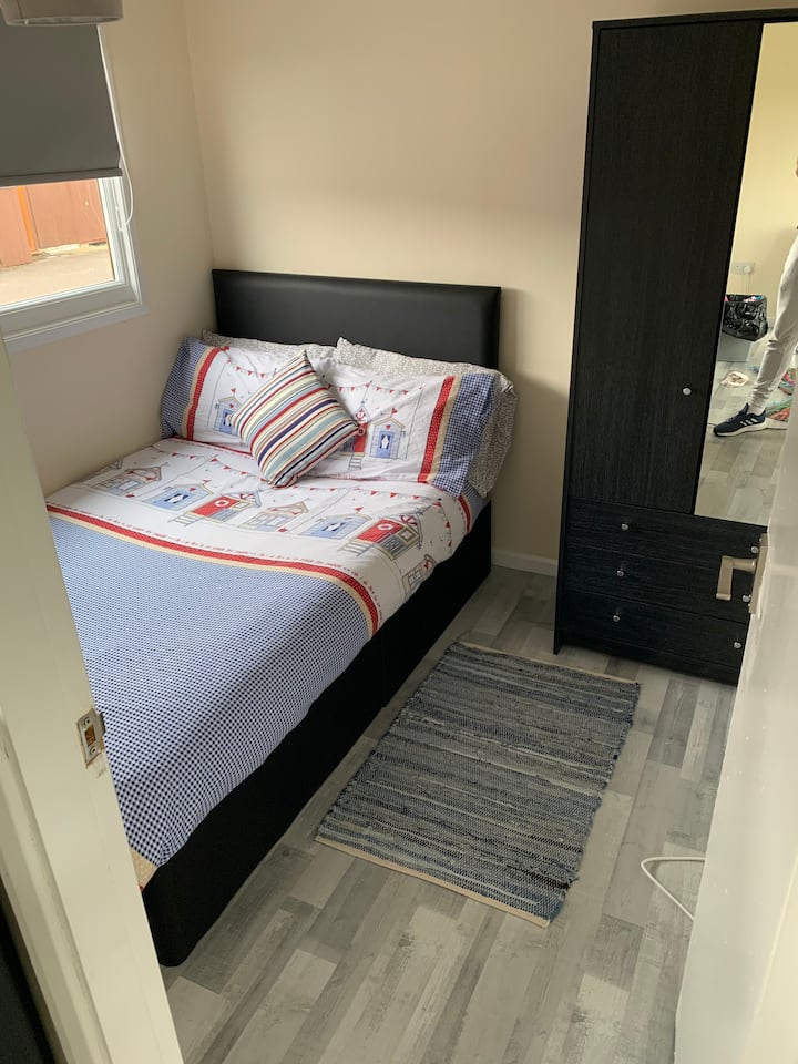 Seaside theme Main Bedroom 