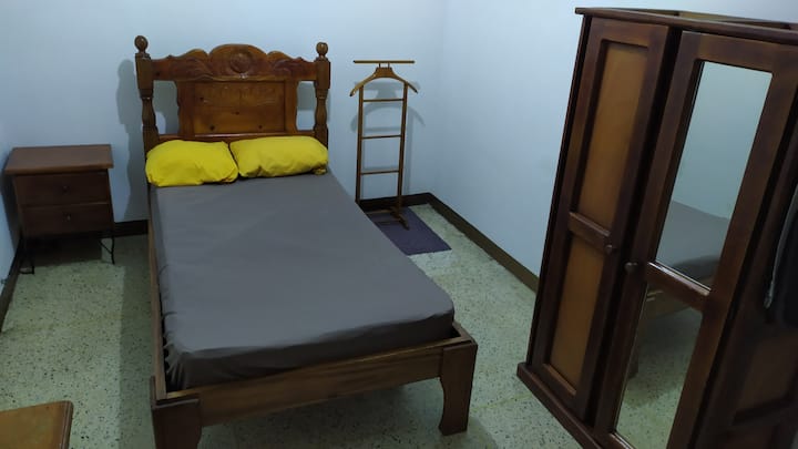 Alquiler De Habitaciones Para Caballeros Chacao - Caracas
