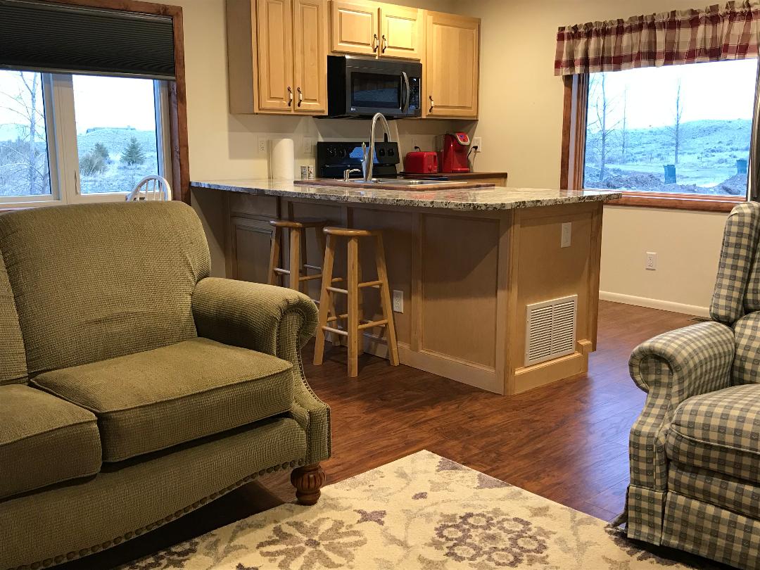 Popular Airbnb listing: Blue Aspen, Suite B in Cody / Yellowstone