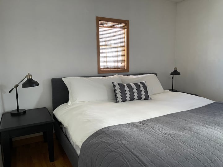 غرفة النوم 2، الطابق 1 - كينج