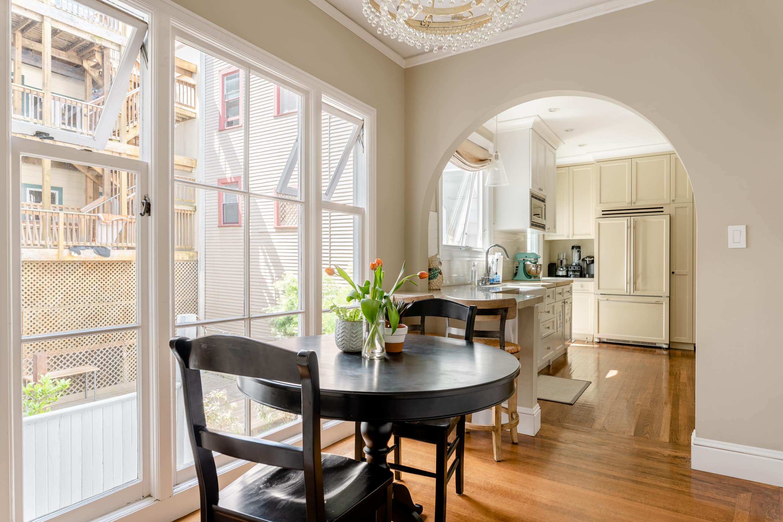 Condo in San Francisco · ★4.98 · 2 bedrooms · 3 beds · 1.5 baths - Image 14