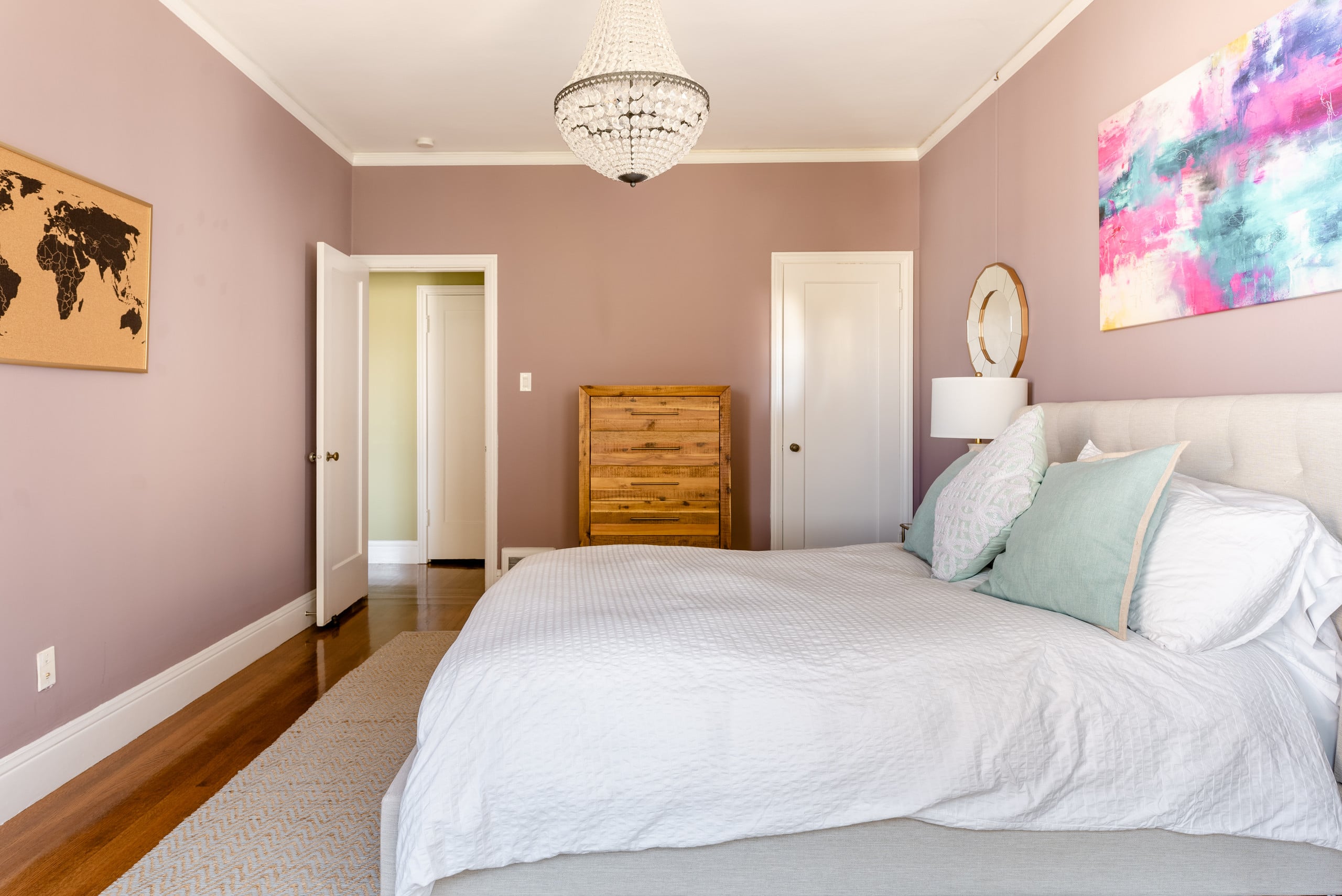 Condo in San Francisco · ★4.98 · 2 bedrooms · 3 beds · 1.5 baths - Image 27