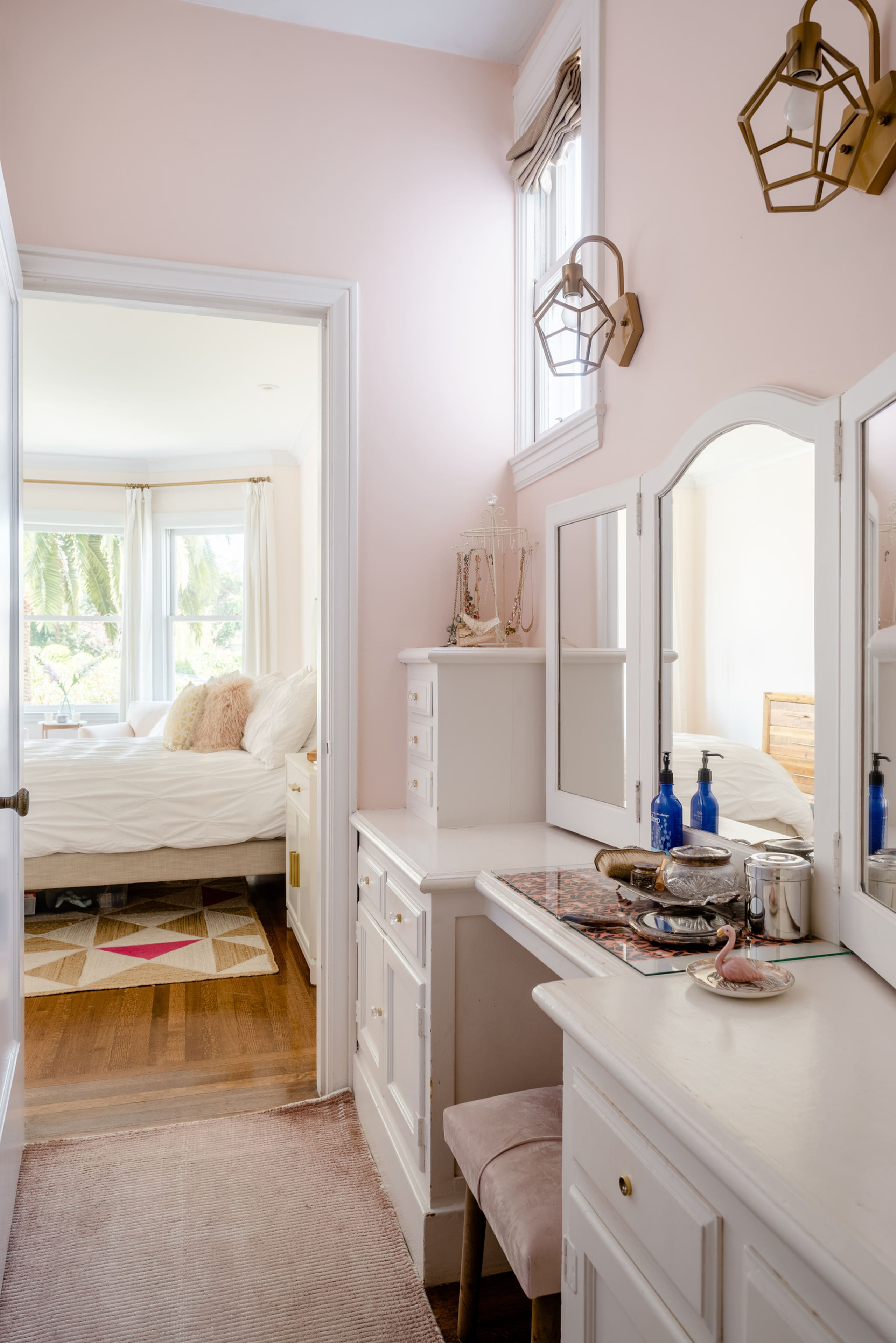 Condo in San Francisco · ★4.98 · 2 bedrooms · 3 beds · 1.5 baths - Image 22