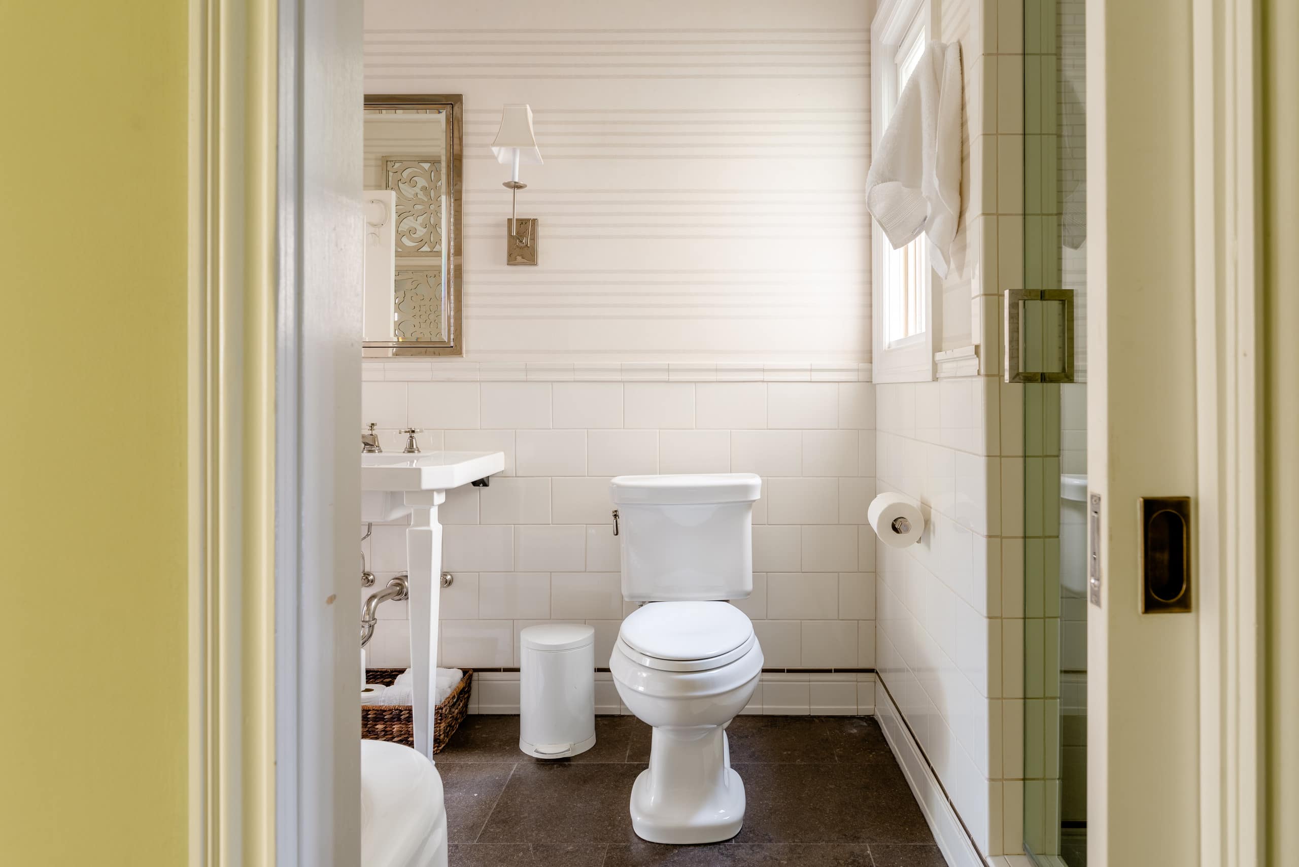 Condo in San Francisco · ★4.98 · 2 bedrooms · 3 beds · 1.5 baths - Image 32