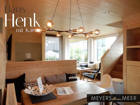 Wooden chalet "HENK" 500 m to the Baltic Sea beach  - with fireplace