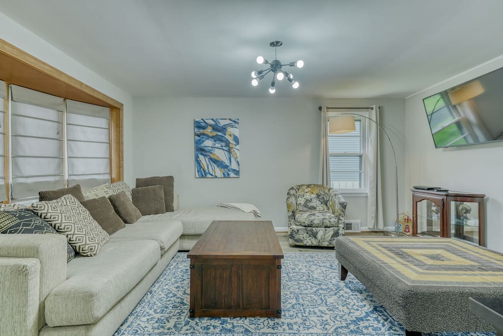 Airbnb Walkable to RIT/Comfortable Stay near university