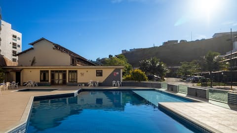 Casa dos 14 Passarinhos (in front of Praia Grande)