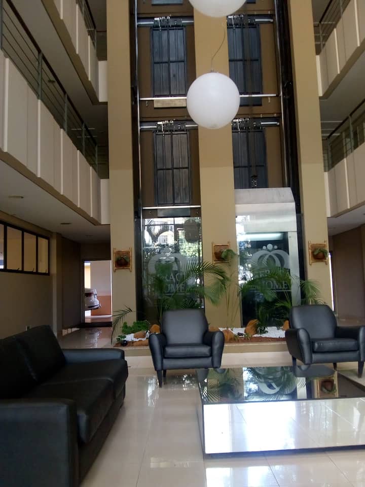 Decorado Harmonioso Apt, Completo Com H.office - Londrina