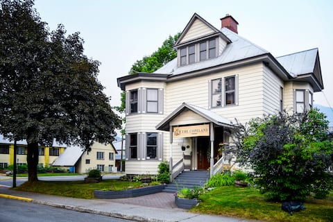 The Copeland - Heritage in the Heart of Revelstoke