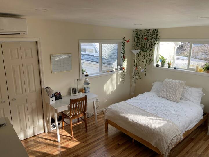 Spavaća soba na katu - 1 bračni krevet