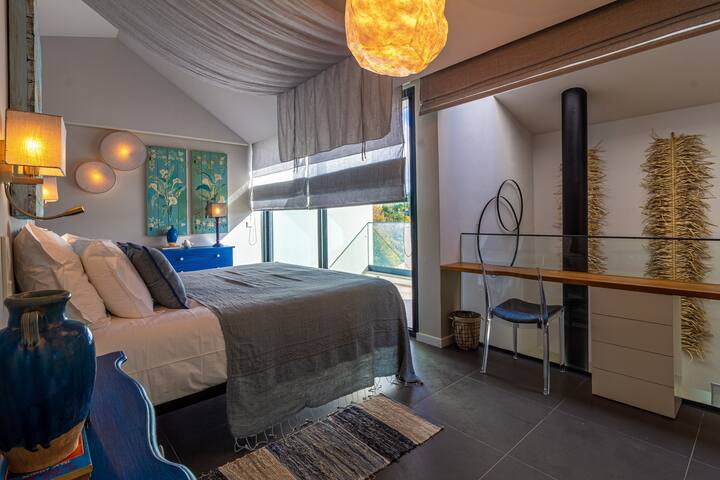 Villa Black Starling with pool and spa. gallery image 2