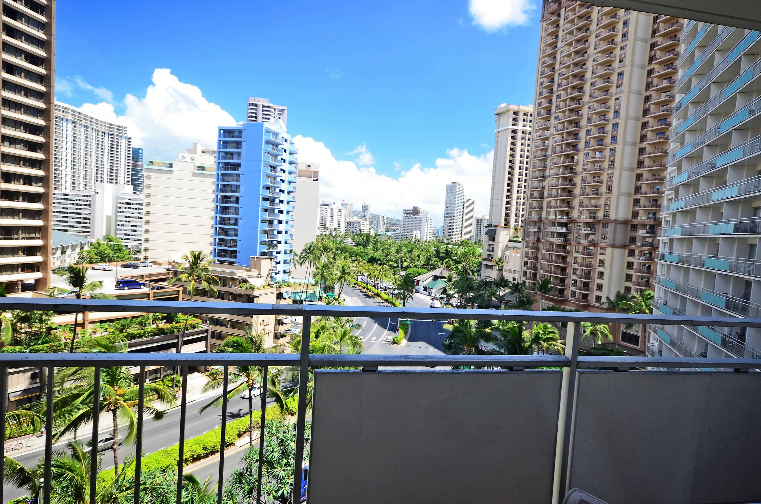 Condo in Honolulu · ★4.61 · 1 bedroom · 1 bed · 1 private bath - Image 10