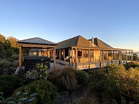Lake House Escape