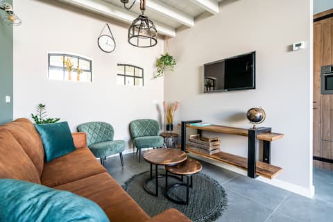Top Airbnb: Holiday home on the Zeeland coast! in Wijk 12 Westkapelle