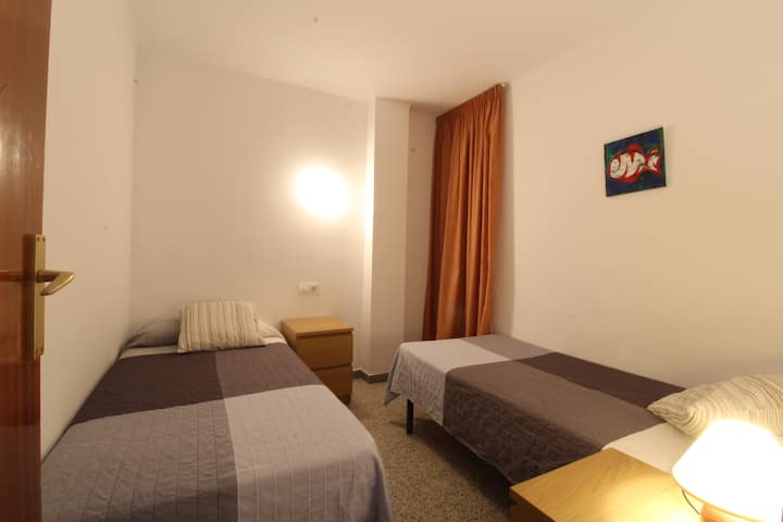 Fjetore 2 /Dormitorio 2 / Dhoma e gjumit 2