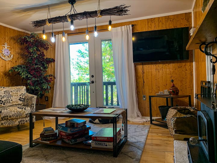Bord De L’eau | Kayaks + Foyer Extérieur - Gatineau