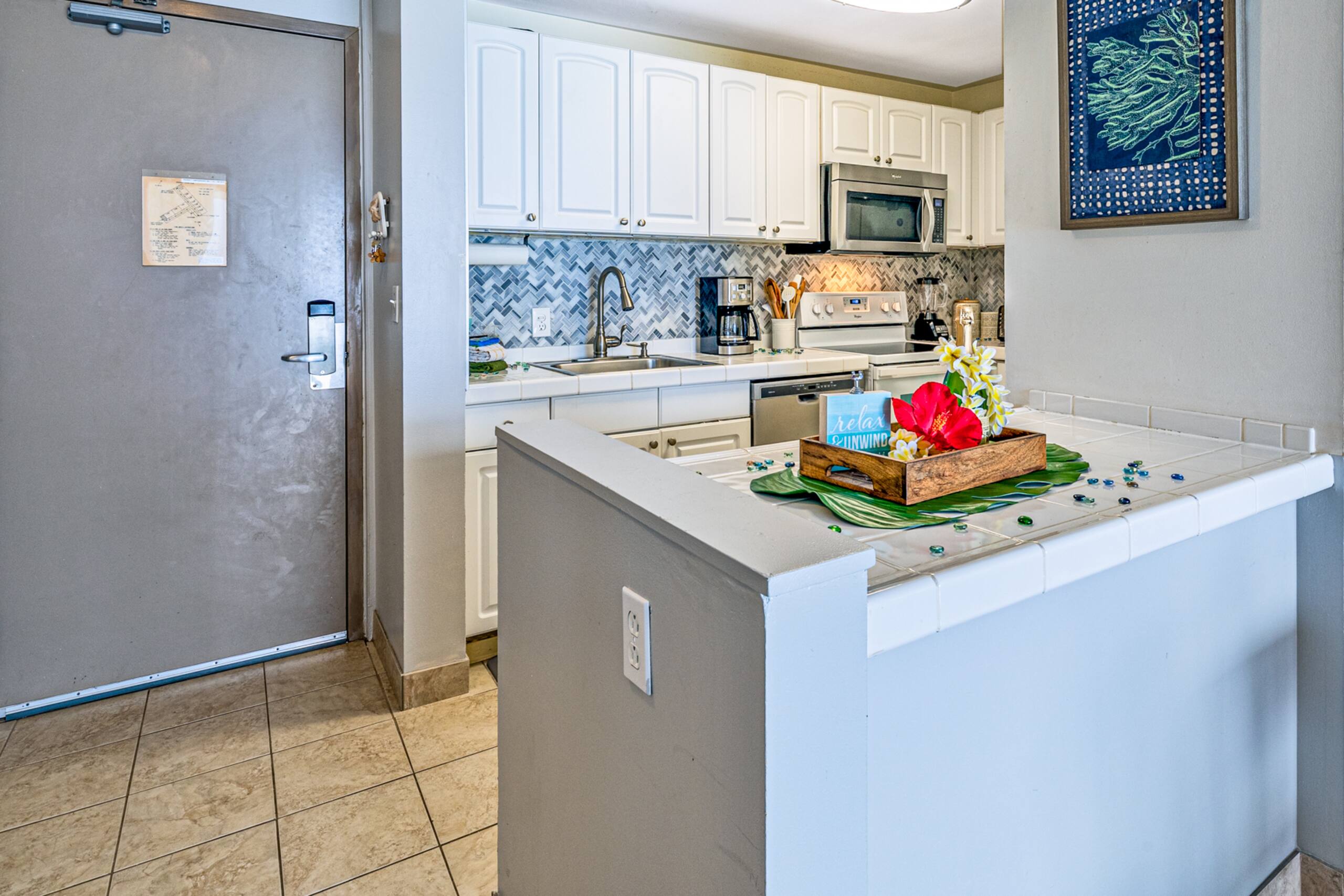 Condo in Lahaina · ★4.78 · 2 bedrooms · 3 beds · 2 baths - Image 10