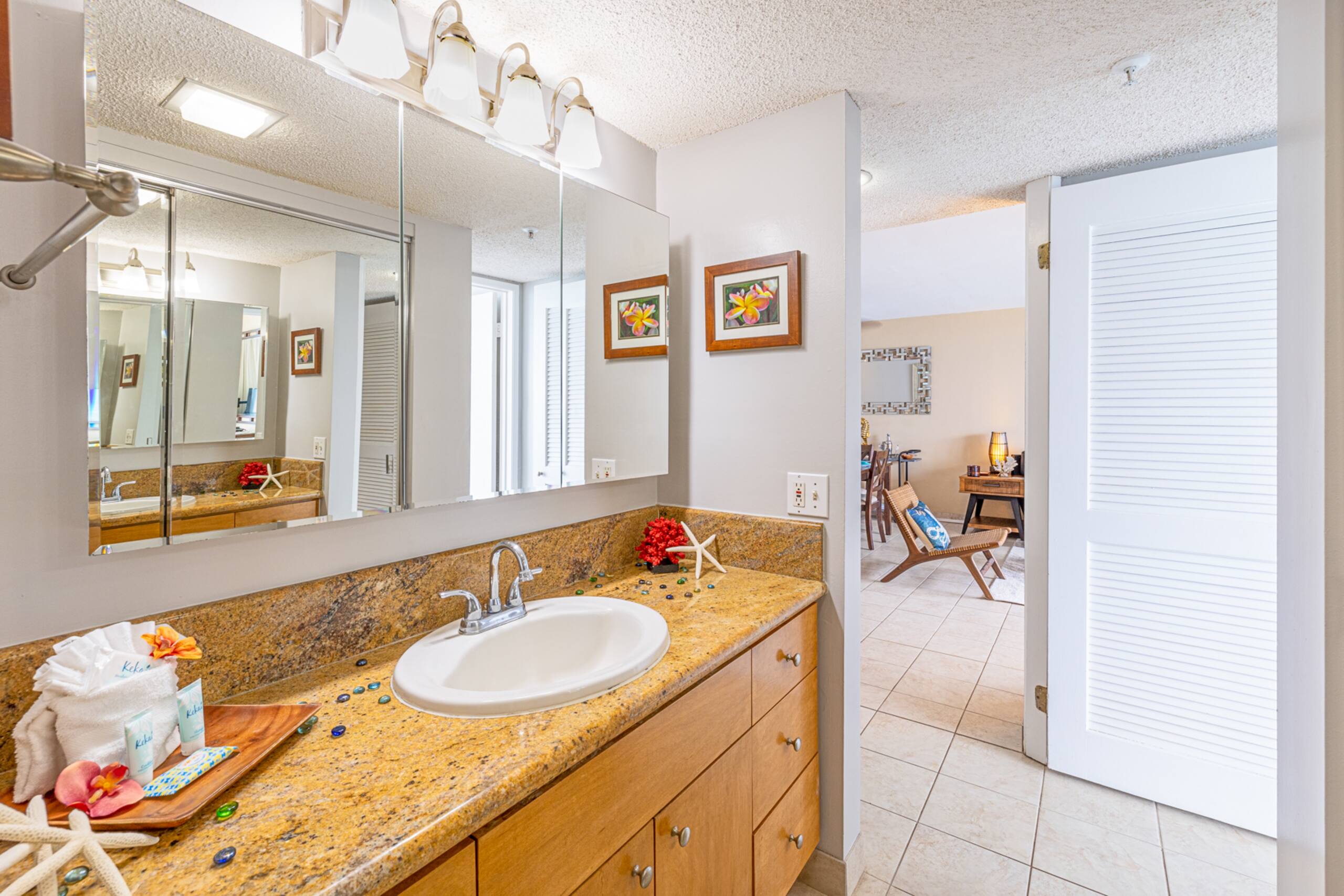 Condo in Lahaina · ★4.78 · 2 bedrooms · 3 beds · 2 baths - Image 21