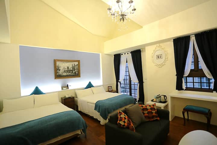 3F ოთხადგილიანი ოთახი (აივნით)