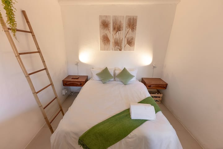 Брачен кревет (широк 150 - 179 см)