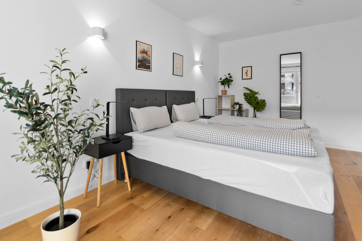 ※ Flatista Homes - Hirschgarten ※ 6 guests ※ 3 bedrooms ※
