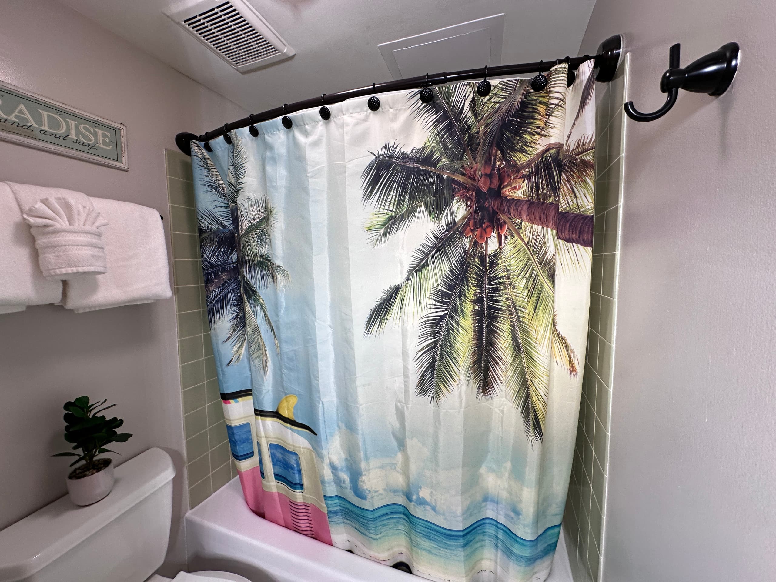 Condo in Kihei · ★4.84 · 1 bedroom · 3 beds · 2 baths - Image 19