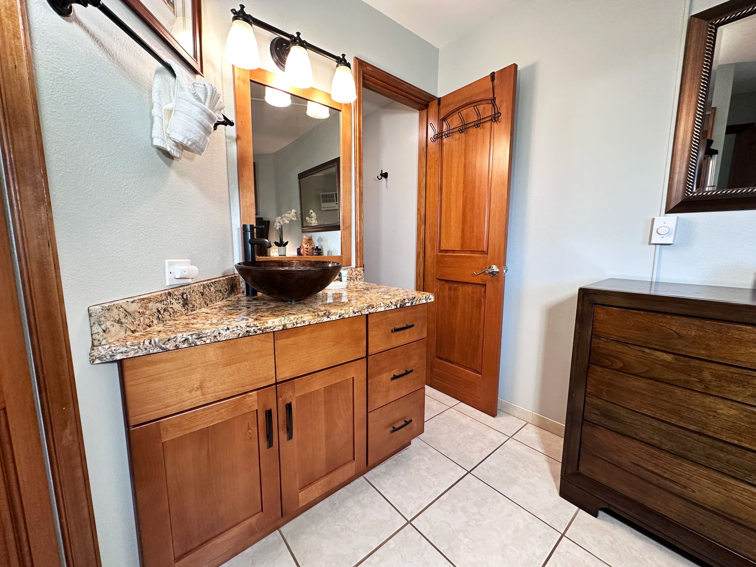Condo in Kihei · ★4.84 · 1 bedroom · 3 beds · 2 baths - Image 18