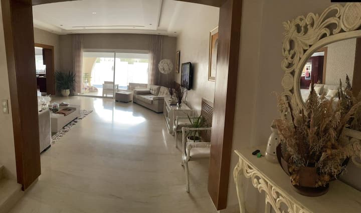 Somptueuse Villa à Hammamet -Zone Touristique - Hammamet