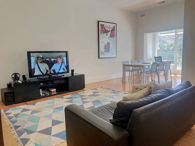 ElwoodPeriodFamily 4bedroomHugeYard+ beach/village gallery image 5