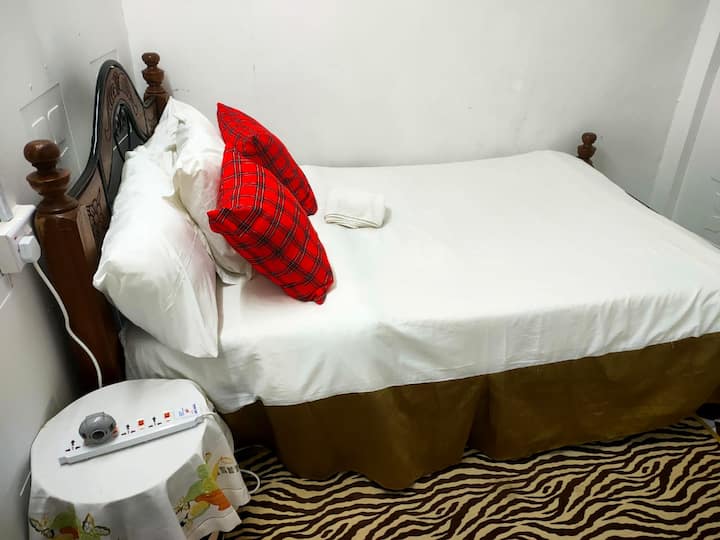 Safiri Guest Private room Hurlingham Houses for Rent in Nairobi