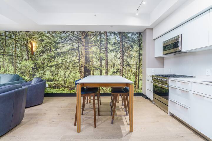 Modern & Luxe Flat on Trendy Tennyson Street gallery image 5