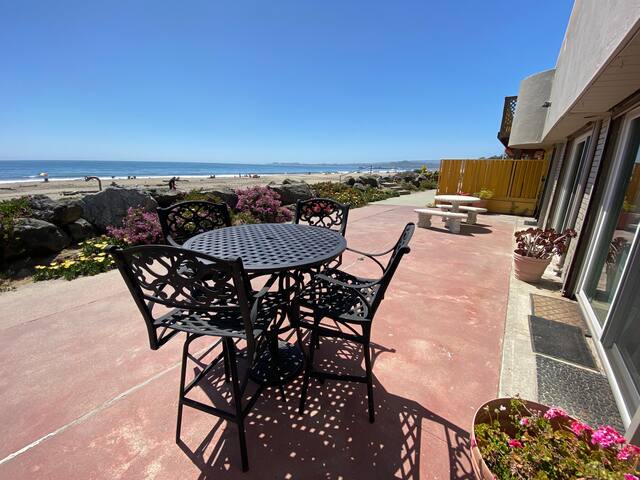 Beautiful Beach Views 214 gallery image 2